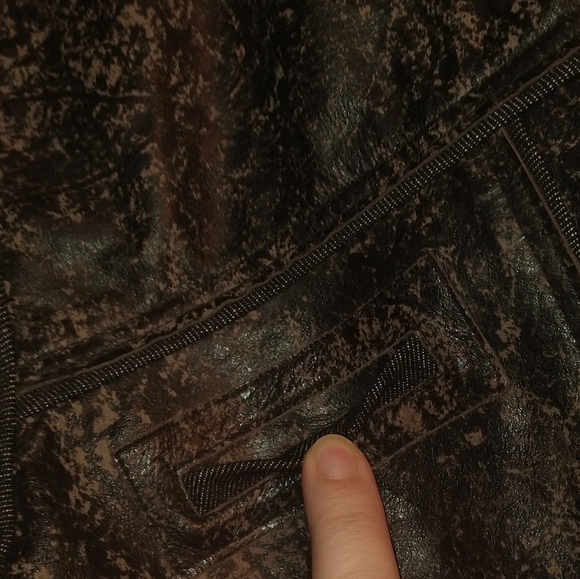 H & D Genuine Leather Jacket - Large - Picture 5 of 11